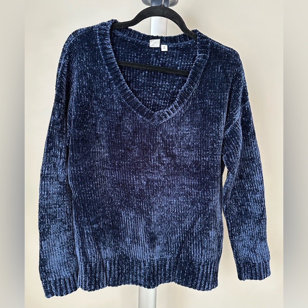 Navy chenille v-neck sweater in size medium.